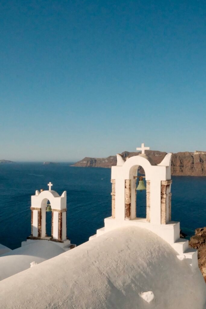 Fotografía de hospitality al atardecer en Santorini — Notos Studio