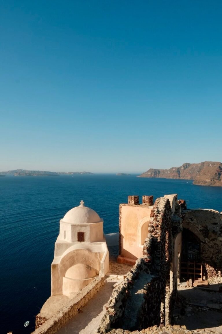Fotografía de hospitality al atardecer en Santorini — Notos Studio
