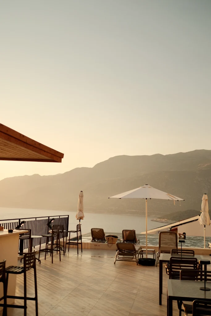 Lyxos Hotel, Kaş: terraza con vistas al mar